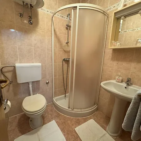 Cloud9 By Nina アパート