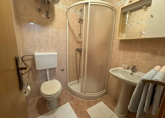 Cloud9 By Nina Apartman