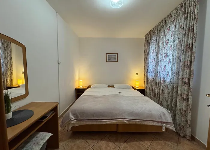 Cloud9 By Nina * Porec